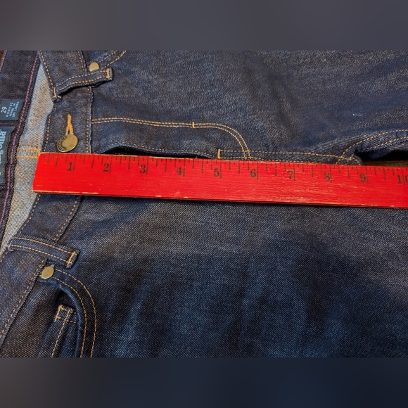 Patagonia Women's Straight Leg Jeans, 29" x 32", Dark Wash, Medium Rise - Picture 4 of 6